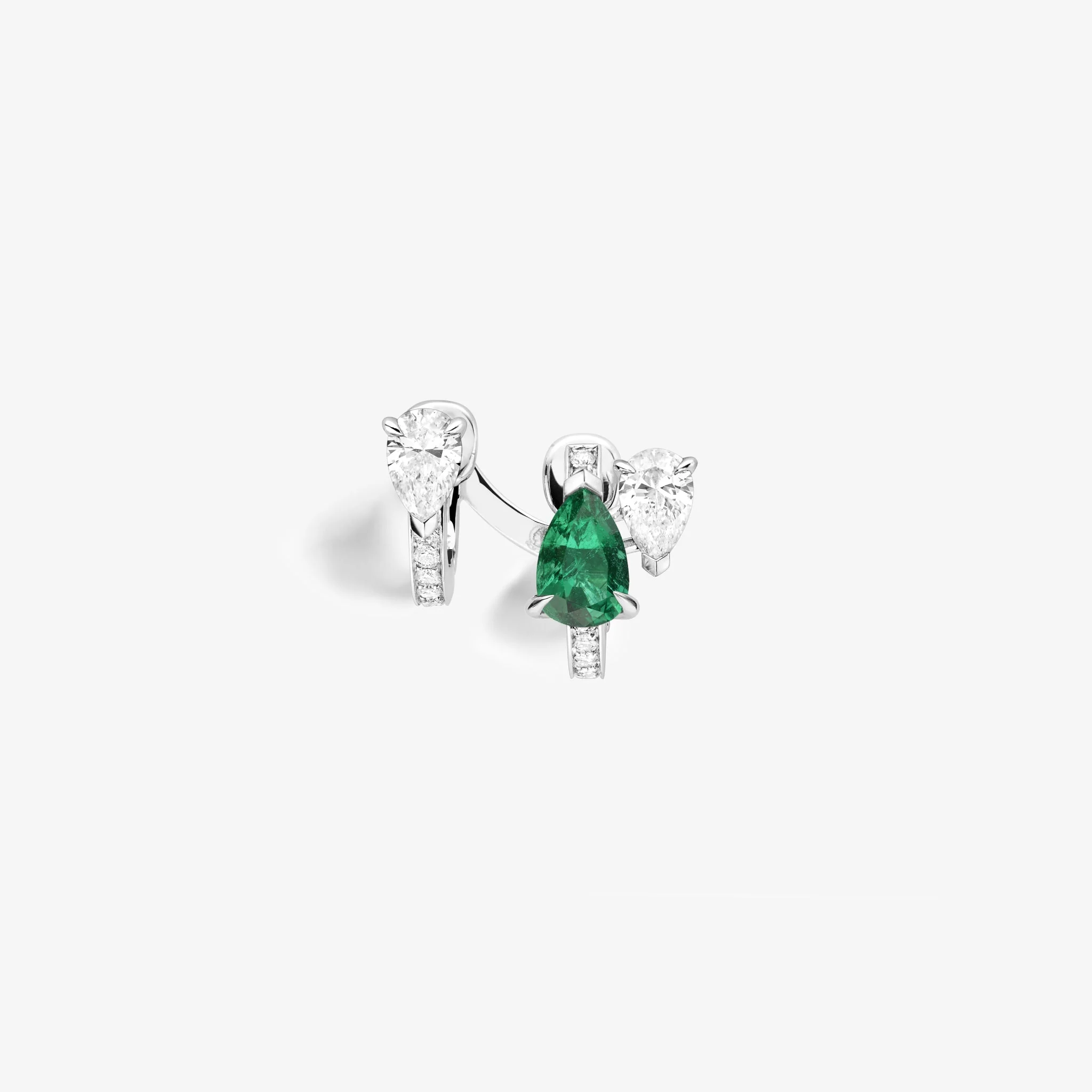 Serti sur Vide earring set with 2 diamonds and 1 emerald