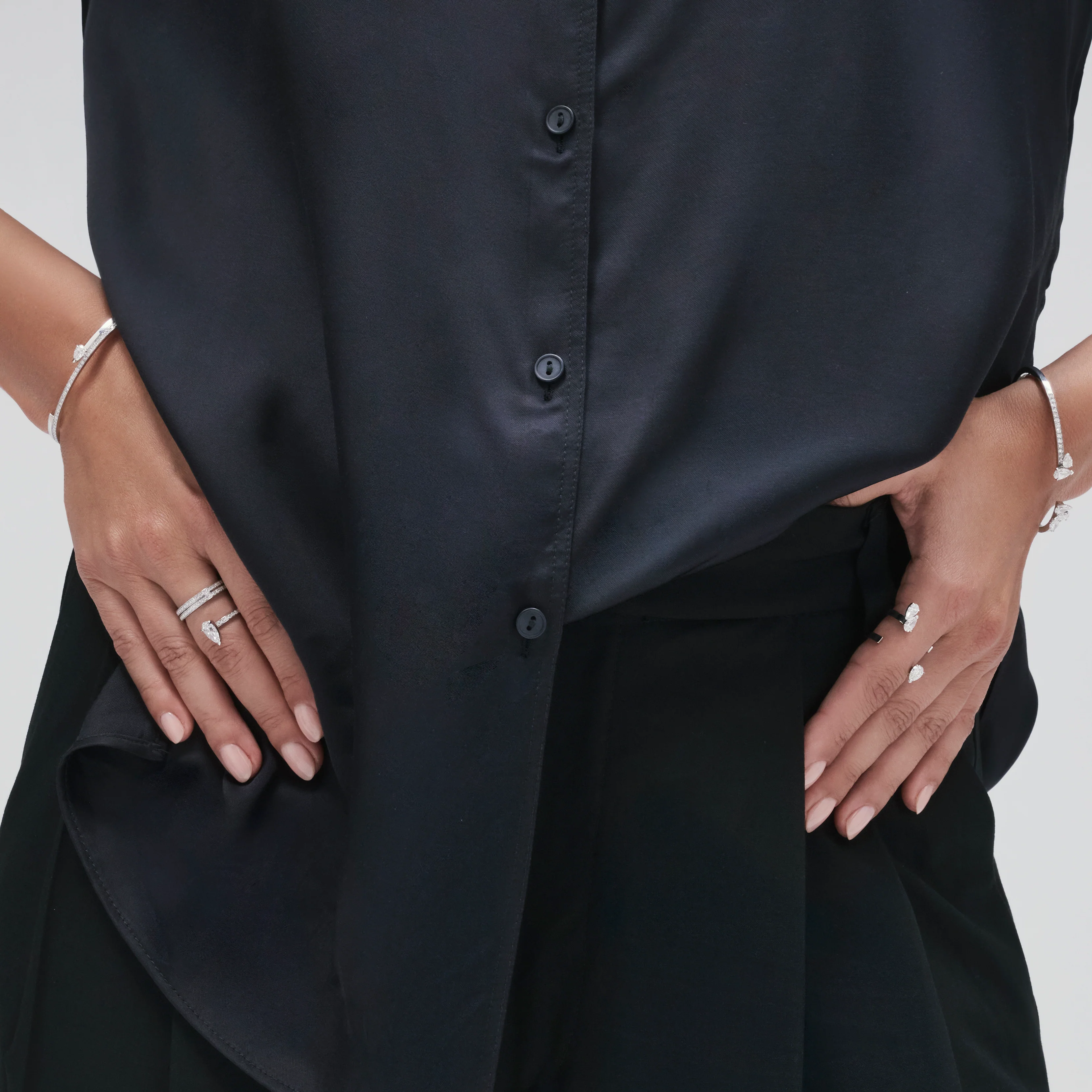 Serti sur Vide ring set with 3 diamonds - Image 3